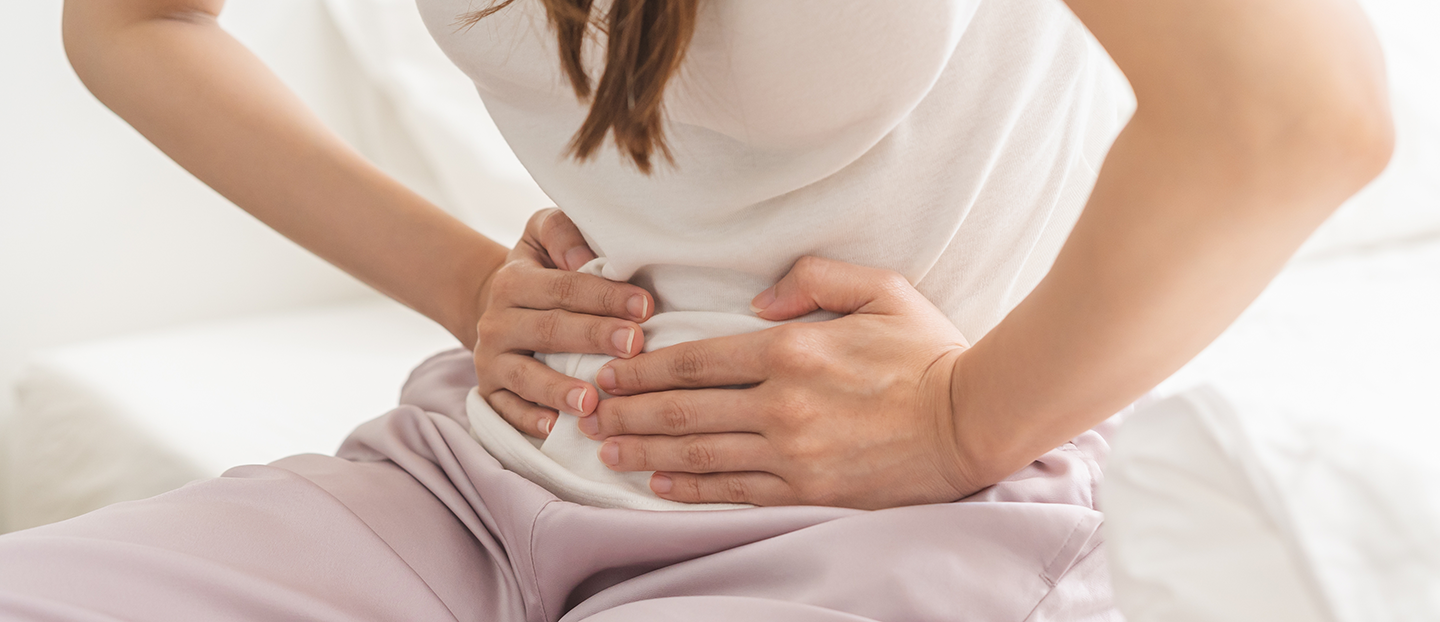 Melena (scaun negru ca păcura): cauze, simptome și ghid de acțiune urgentă