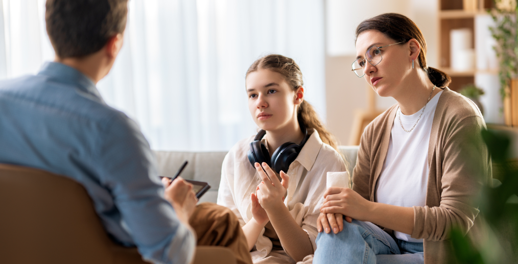 Consult medical pentru pubertate precoce